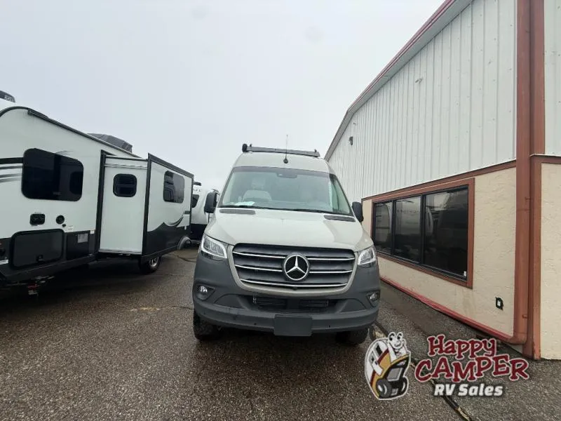 2026 OGV Luxury Coach V-Tour 144 New    5RL4A - Main photo