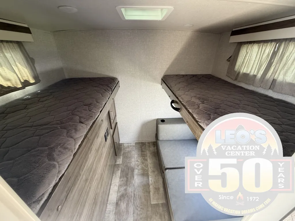 2022 Forest River Rockwood Ultra Lite 2911BS, Photos photo 21