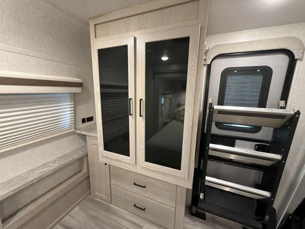 2022 Forest River Rockwood Ultra Lite 2614BS, Photos photo 19