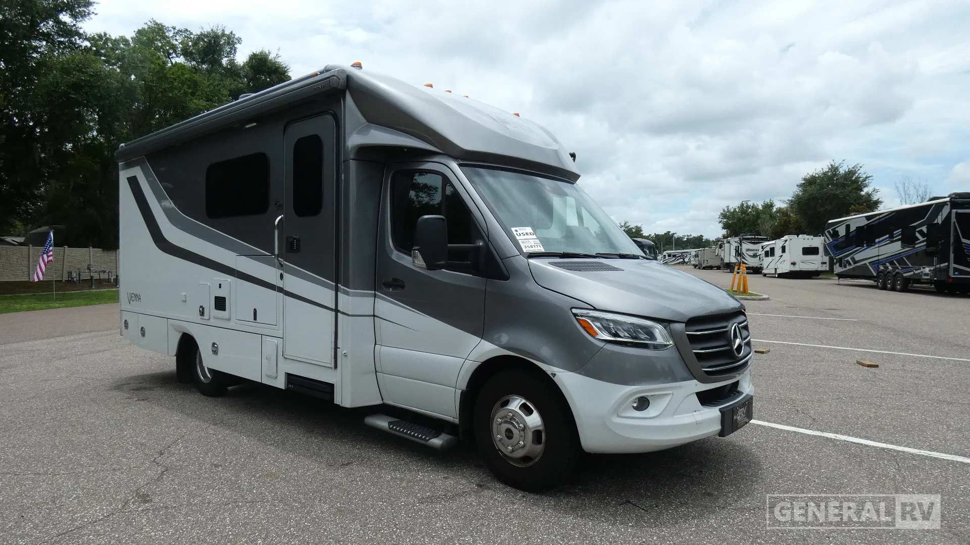 2024 Renegade Vienna 25RML - Photo 2