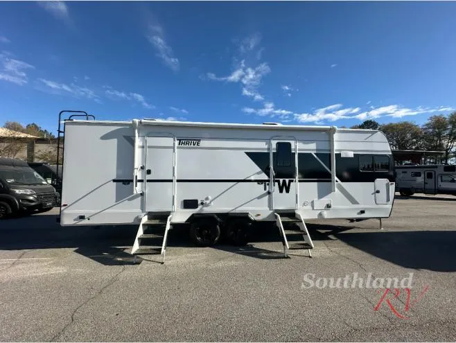 2026 Winnebago Thrive 26FKD - Photo 3