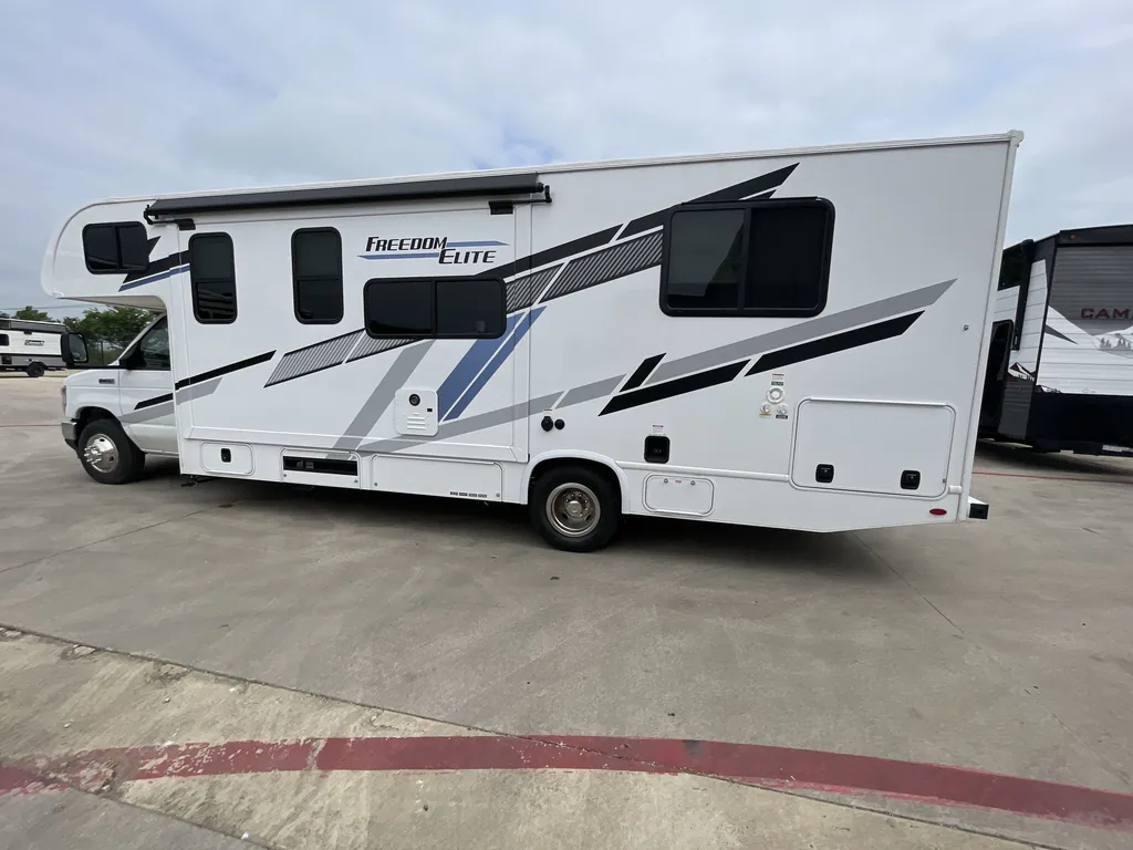 2026 Thor Motor Coach Freedom Elite 28HE, Photos photo 6