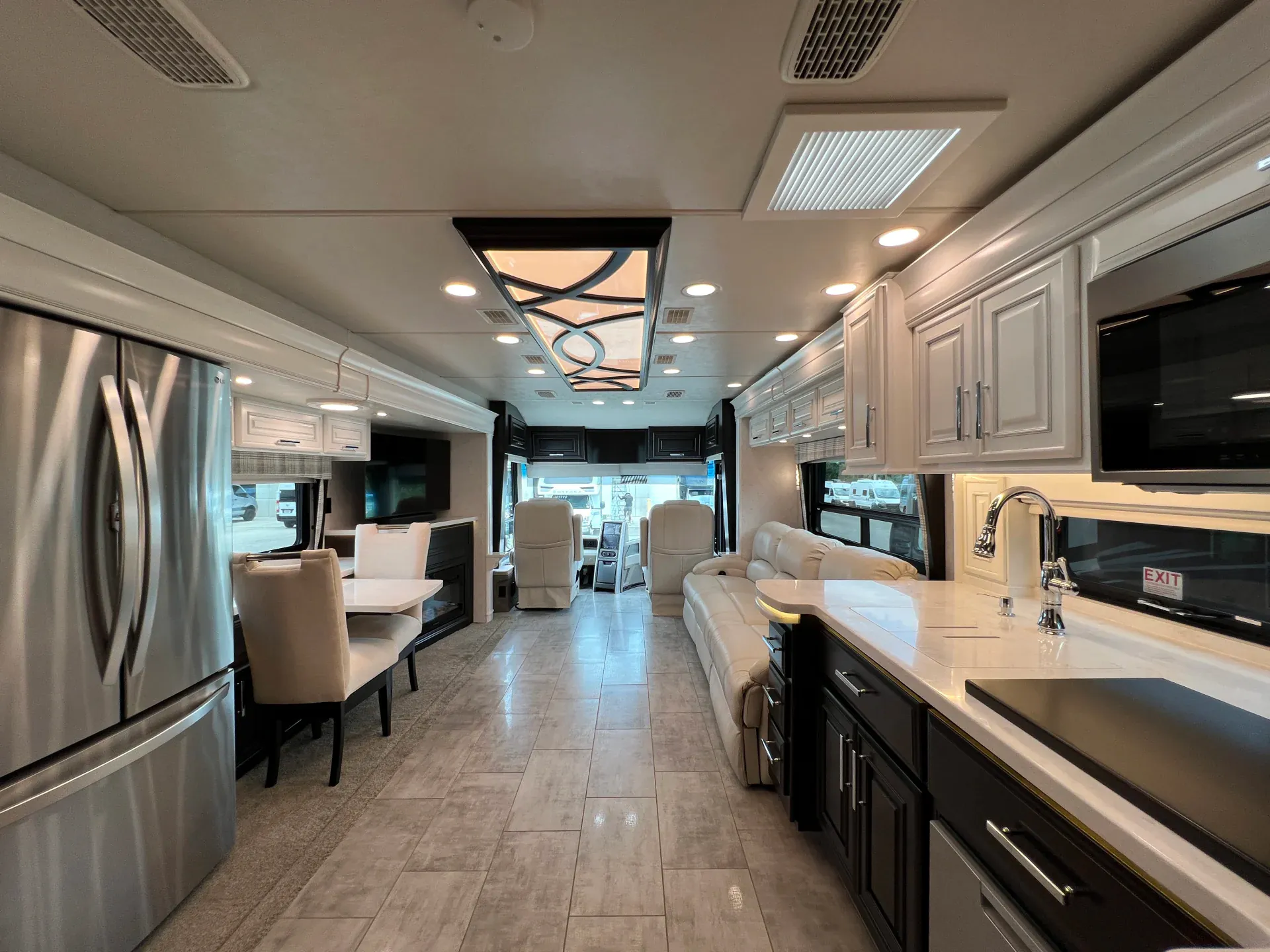 2023 Entegra Coach Anthem 44Z - Photo 4