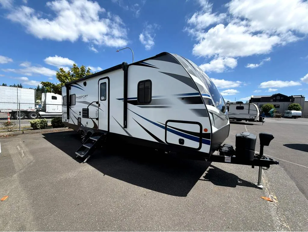 2021 Keystone Passport Grand Touring 2521RLWE GT - Photo 2