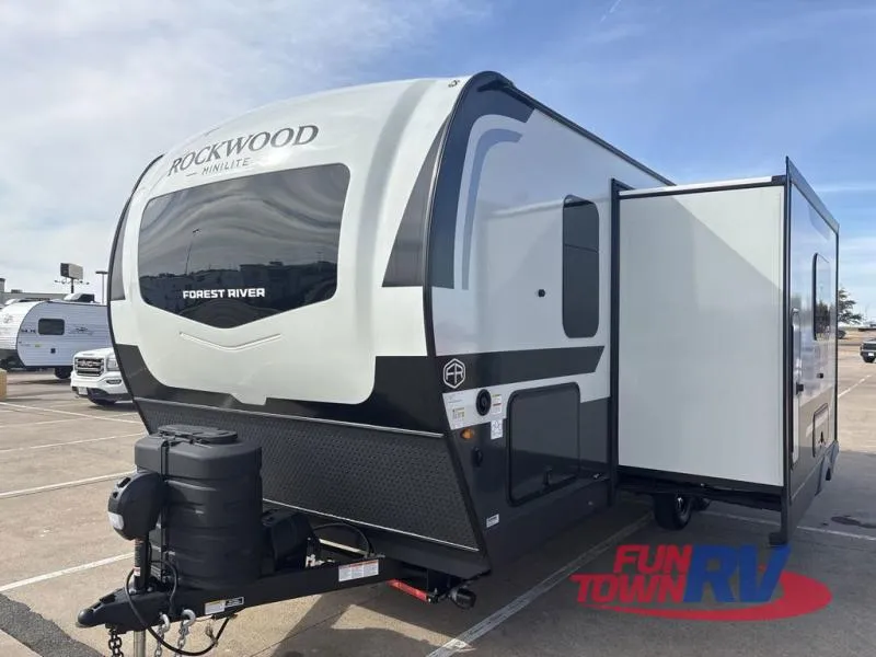 2026 Forest River Rockwood Mini Lite 2509S - Photo 4