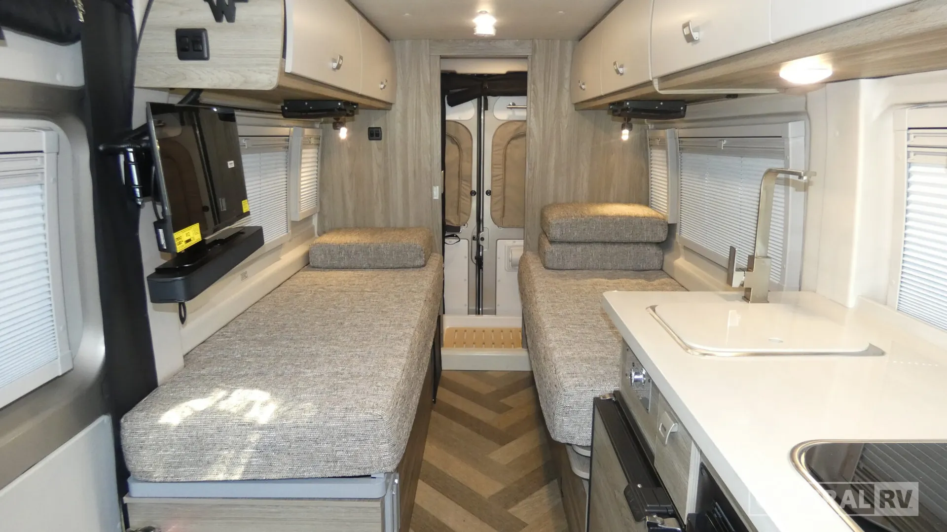 2026 Winnebago TRAVATO 59K - Photo 3