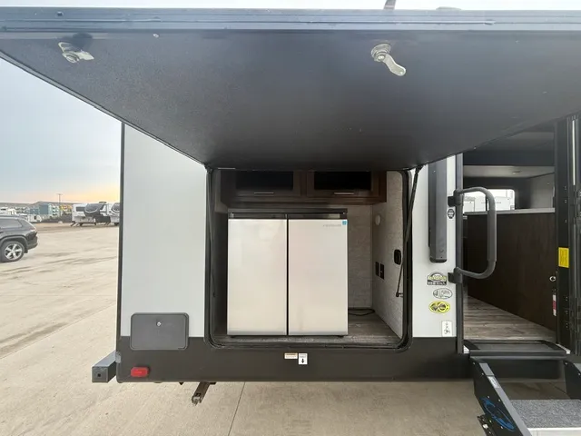 2019 CHEROKEE ALPHA WOLF 29QBL - Photo 2