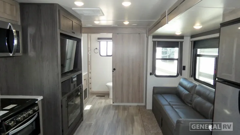 2021 Winnebago Voyage 2427RB - Photo 3