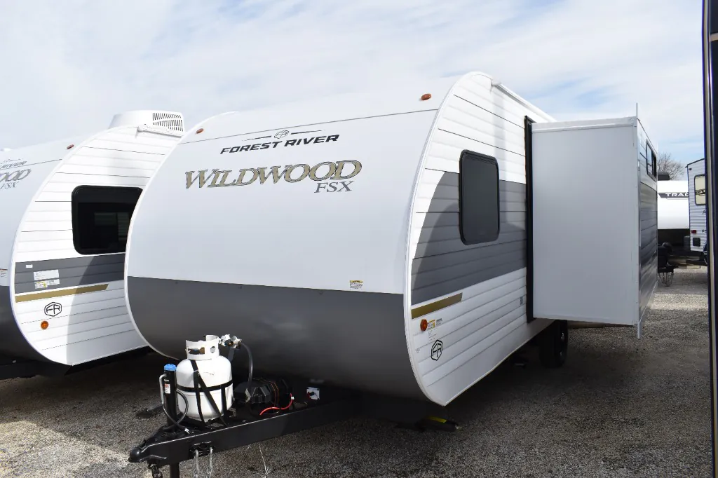 2026 Forest River Wildwood FSX 180ICE, Photos photo 3