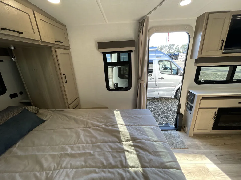 2026 Forest River Flagstaff Micro Lite 25FBT, Photos photo 12