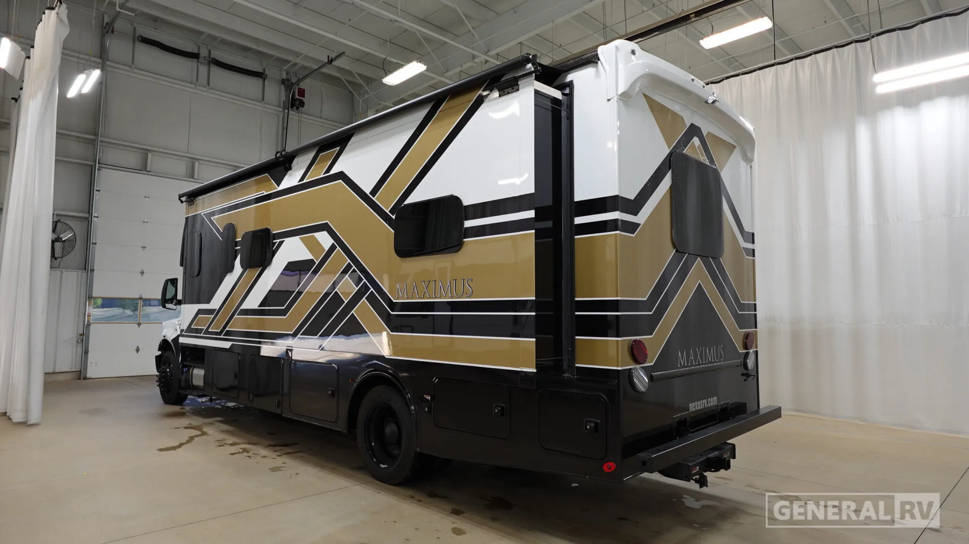 2027 NeXus RV Maximus 32MX - Photo 4