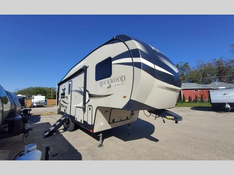 2021 Forest River Rockwood Ultra Lite 2445WS - Photo 2