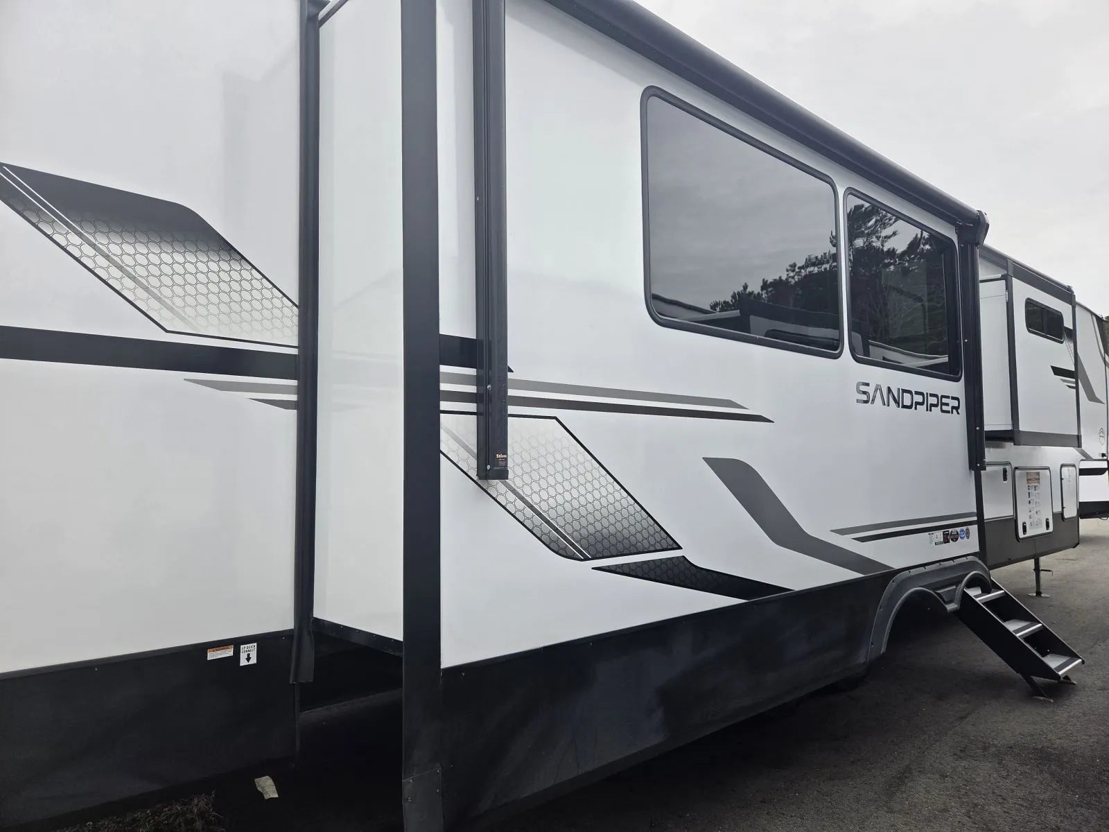 2026 Forest River Sandpiper 3800RK - Photo 4