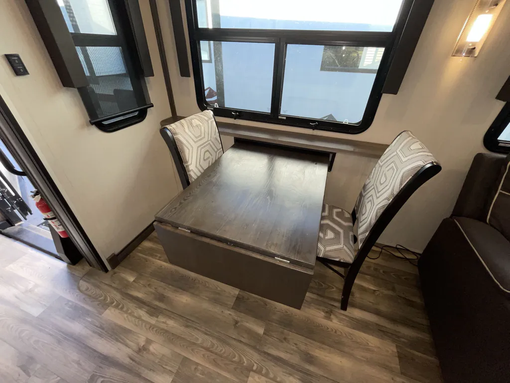 2022 Forest River Cardinal Luxury 380RLX, Photos photo 24