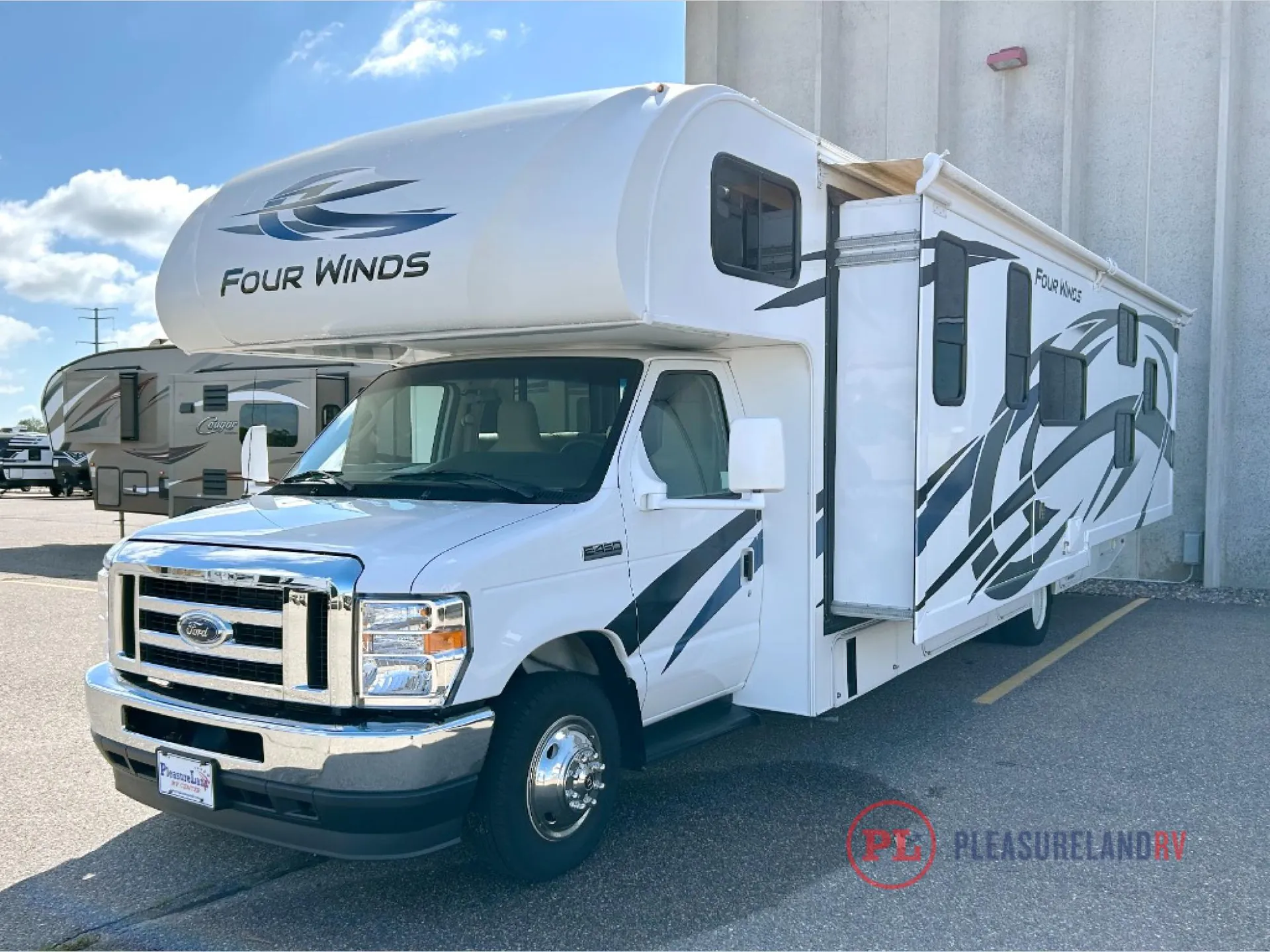2023 Thor Motor Coach Four Winds 31EV - Photo 3