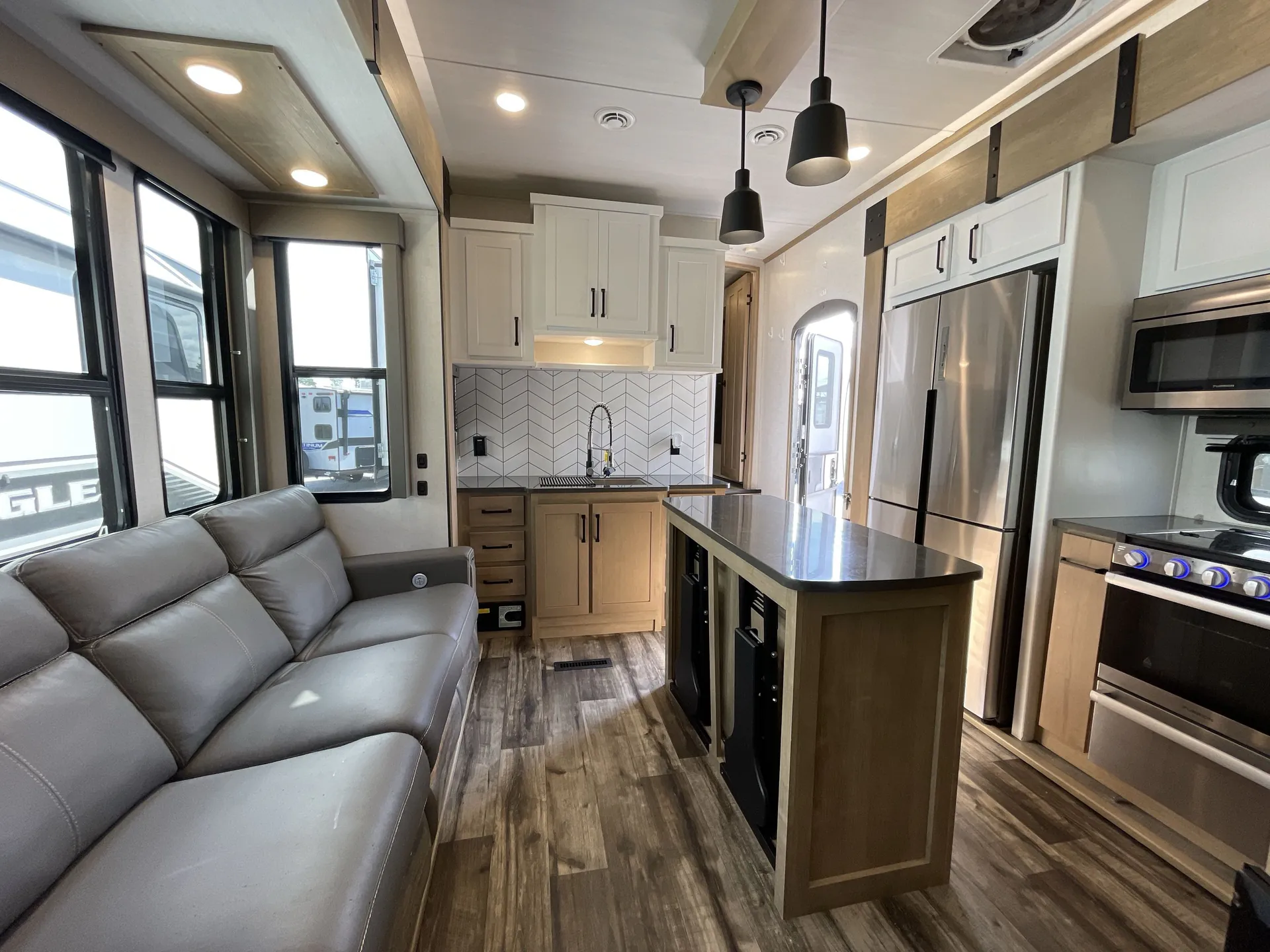 2023 Keystone Raptor 420 — campside