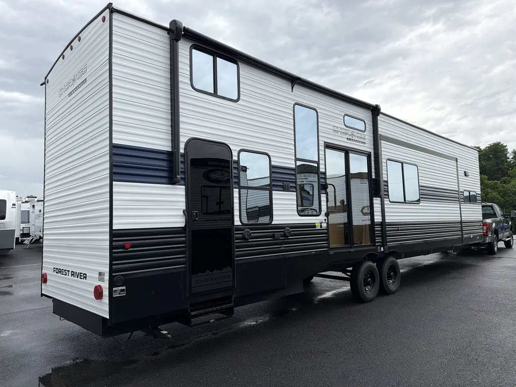 2026 Forest River Cherokee Timberwolf 39DK, Photos photo 8