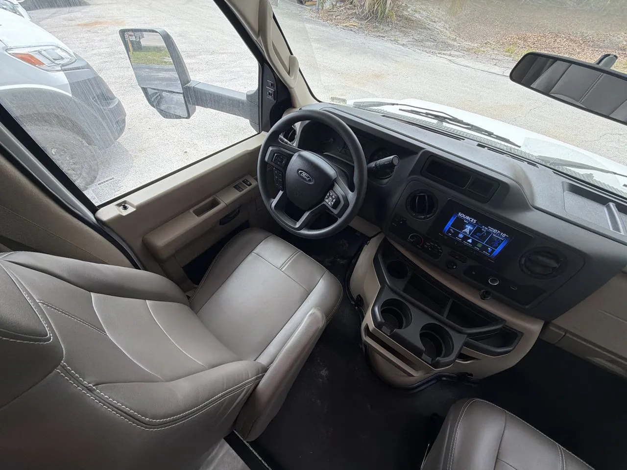 2024 Thor Motor Coach Quantum LC LC22 - Photo 3