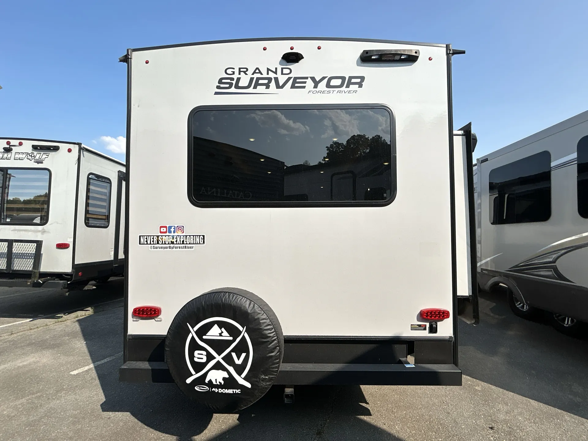 2024 Forest River Grand Surveyor 305RLBS — backside