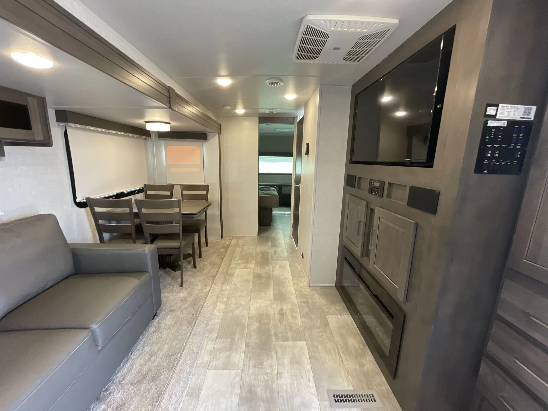 2021 Forest River Rockwood Ultra Lite 2614BS — living area main