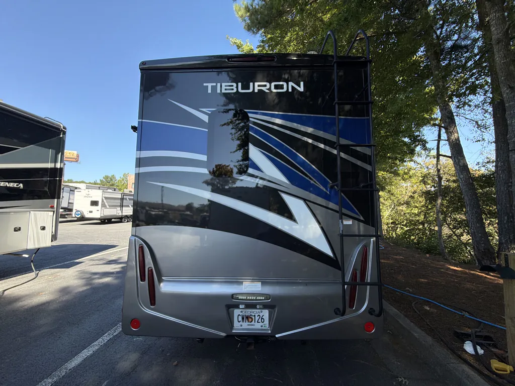 2021 Thor Motor Coach Tiburon 24FB, Photos photo 29