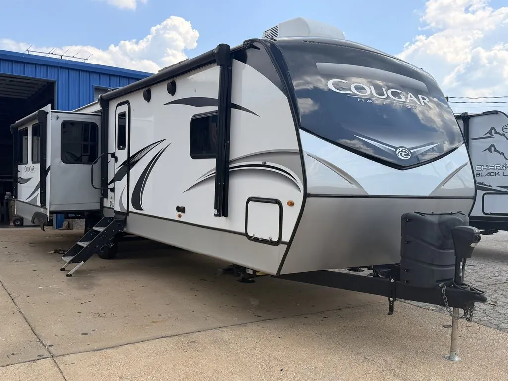 2022 Keystone Cougar Half-Ton 33RLI