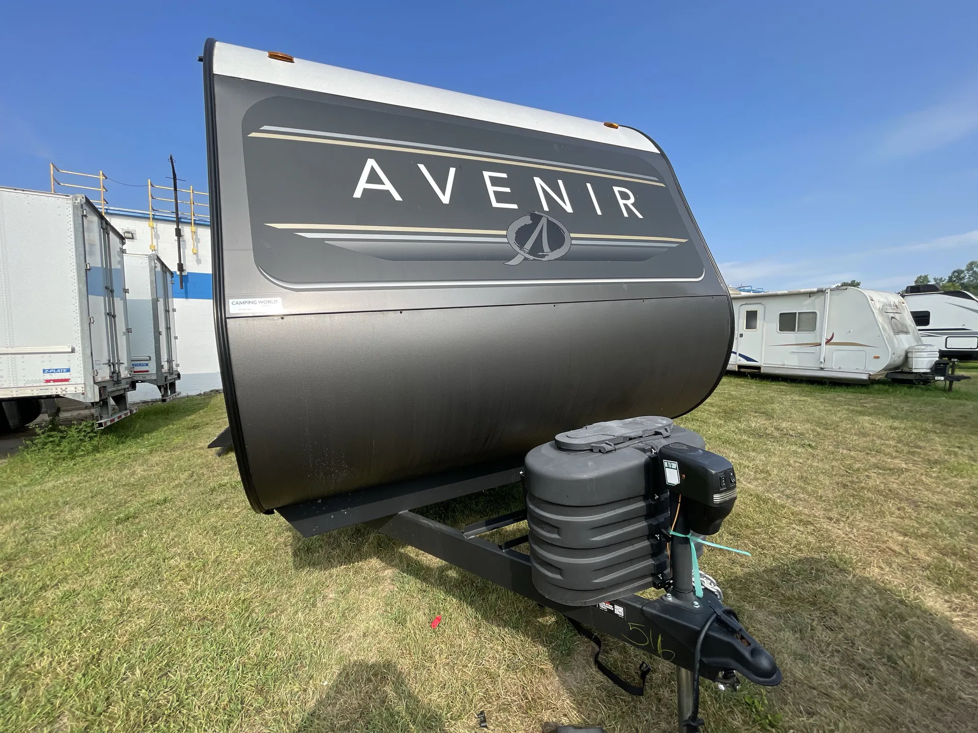 2025 Cruiser RV Avenir 32QB - Photo 2
