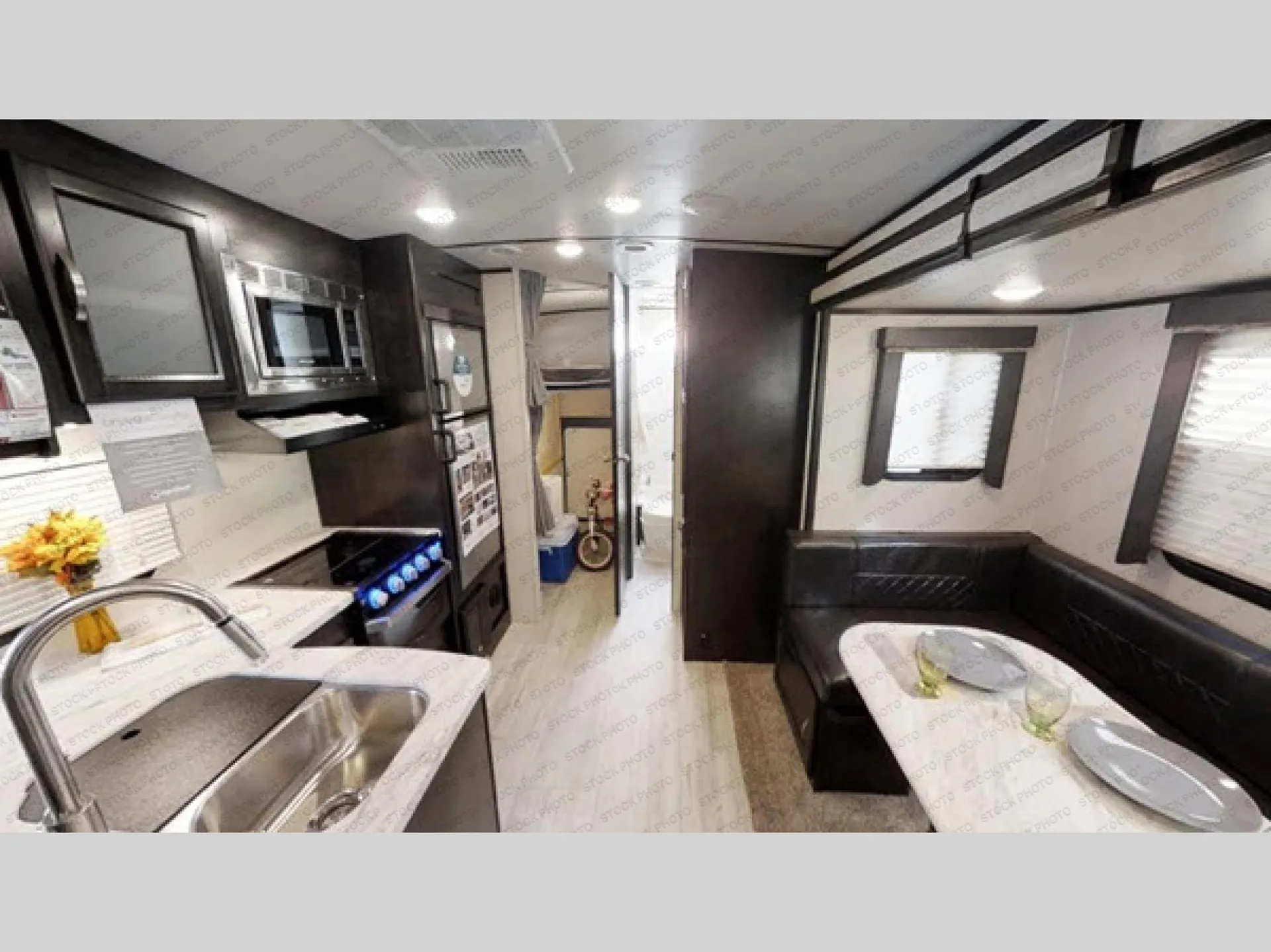 2019 Coachmen Spirit Ultra Lite 2454BH - Photo 2