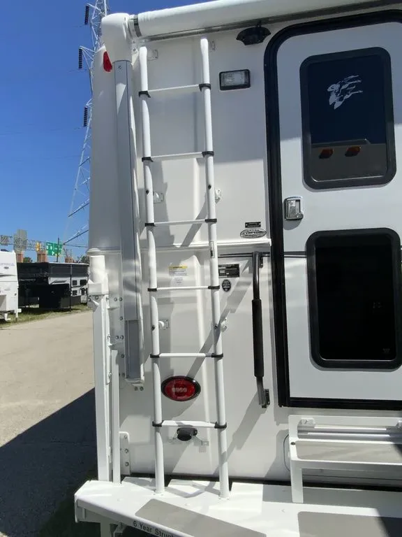 2026 Northern Lite Limited Edition 9-6LEWB - Photo 4