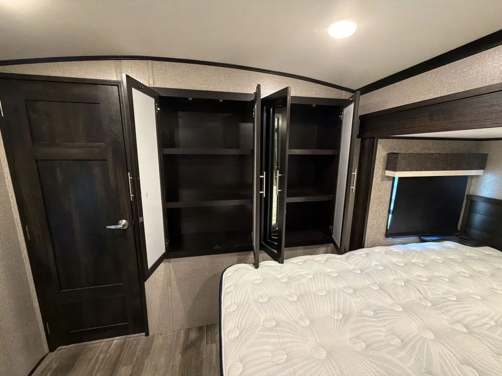 2021 Jayco North Point 387FBTS, Photos photo 15