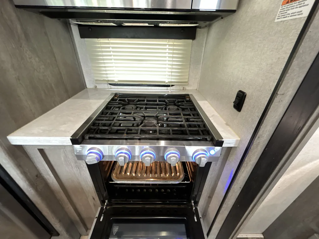 2020 Keystone Raptor 415, Photos photo 16