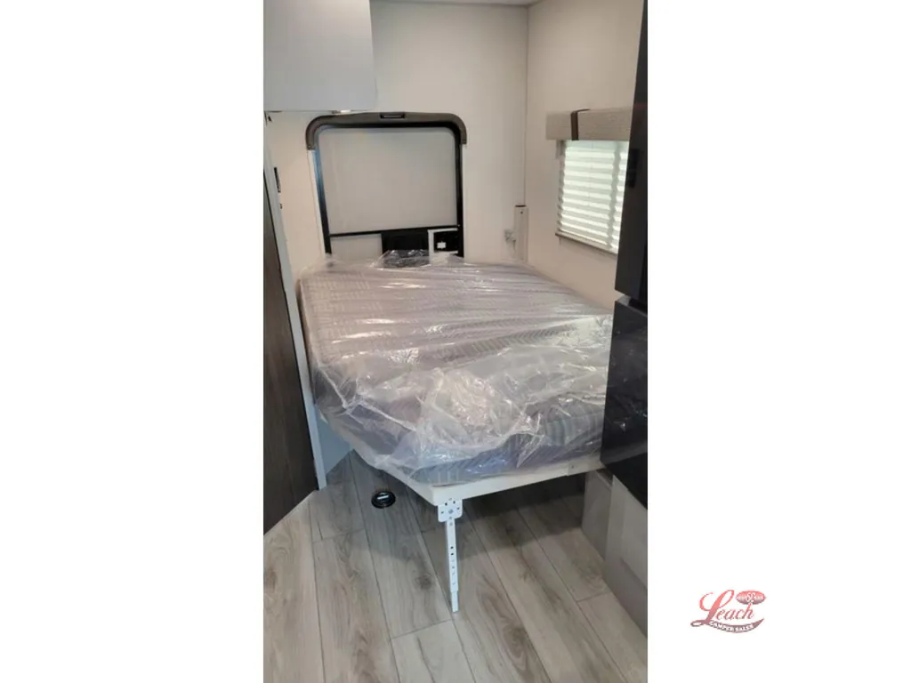 2026 Coachmen Freelander 22XG, Photos photo 25