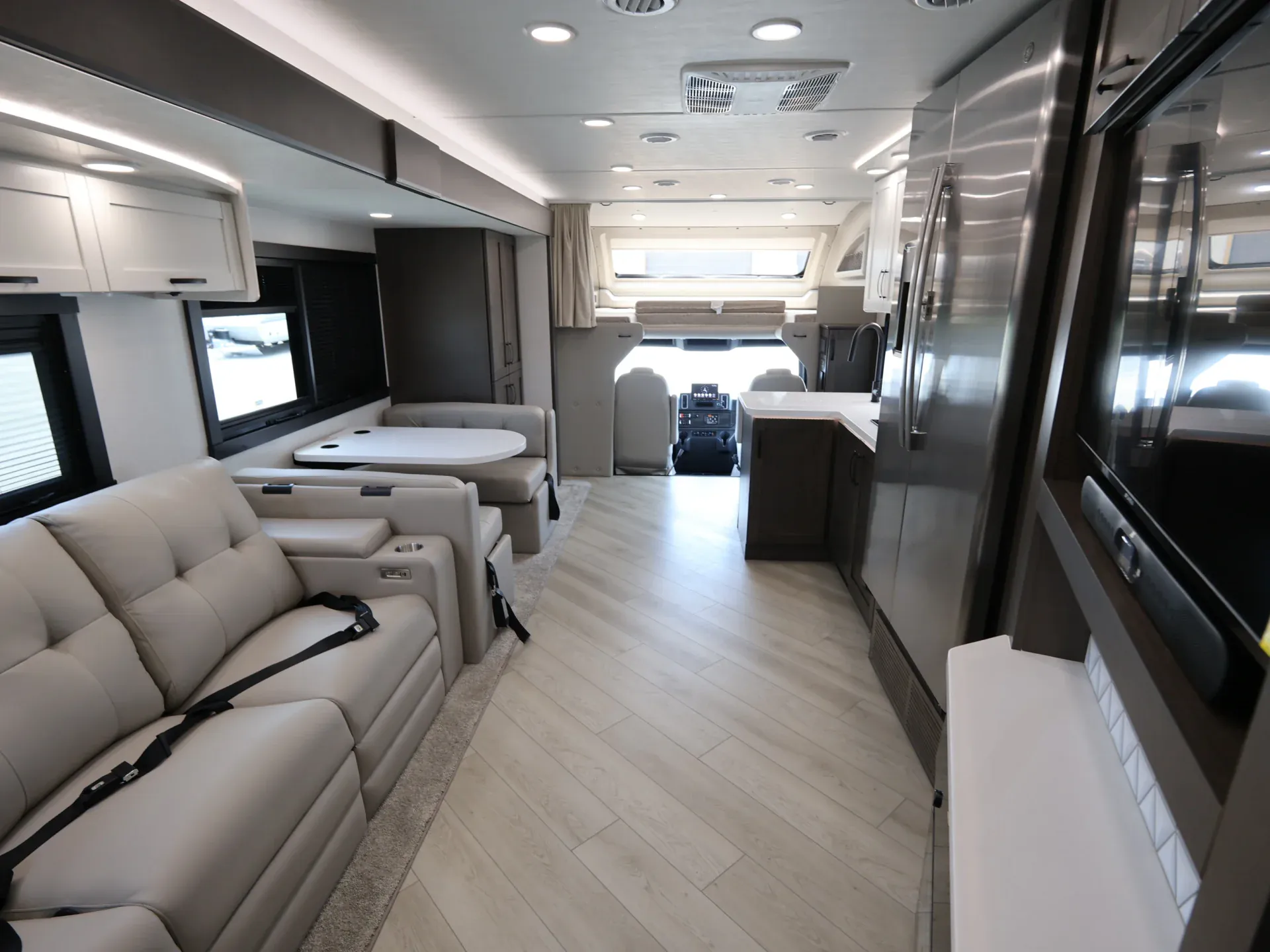 2027 Jayco Seneca 37K - Photo 4