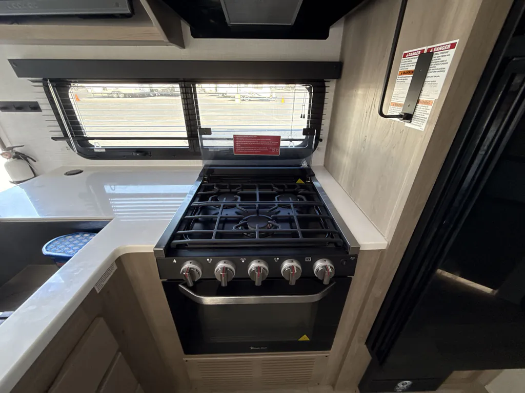 2024 Forest River Flagstaff Micro Lite 25BRDS, Photos photo 11