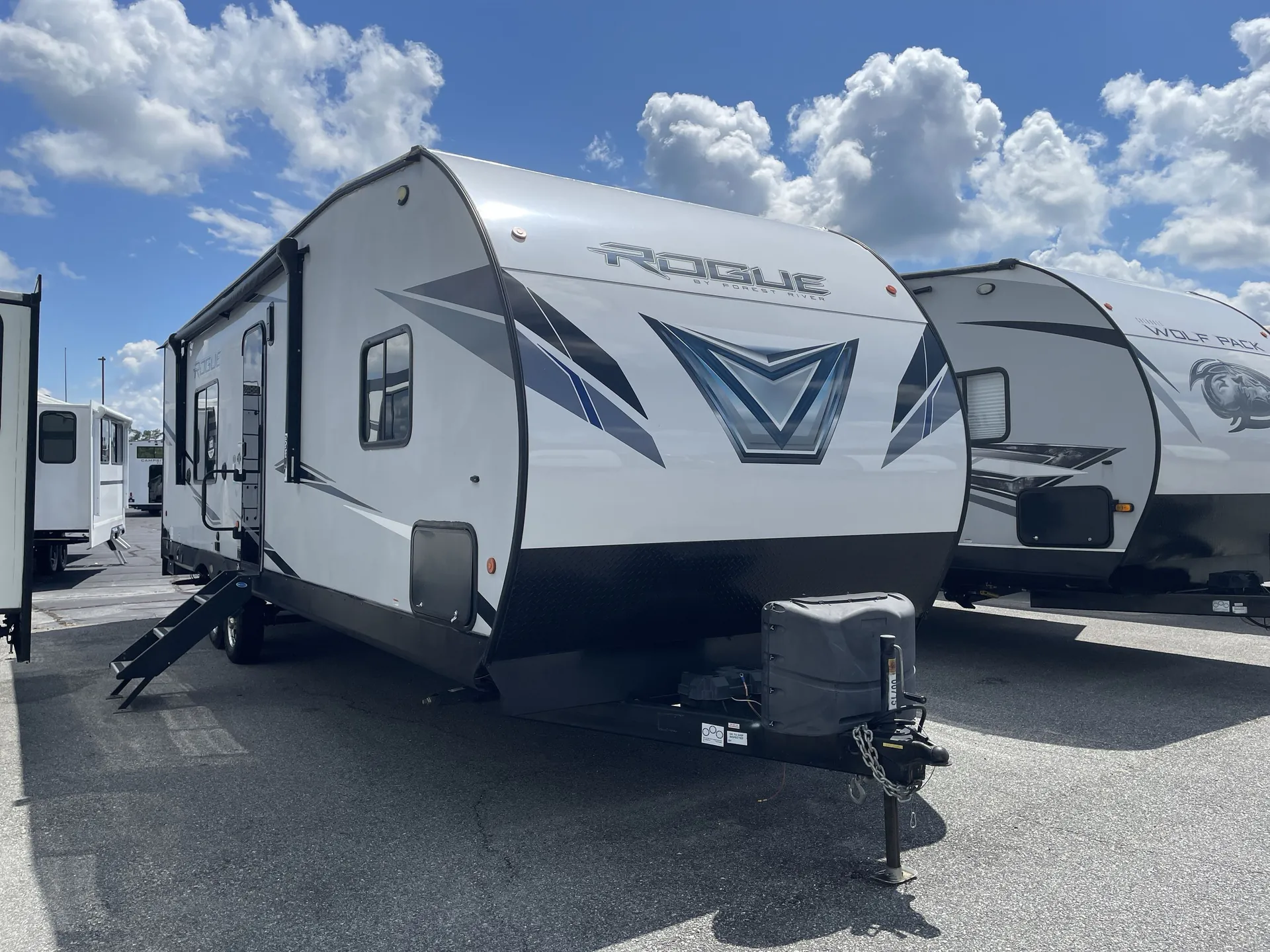 2021 Forest River Vengeance Rogue 26V