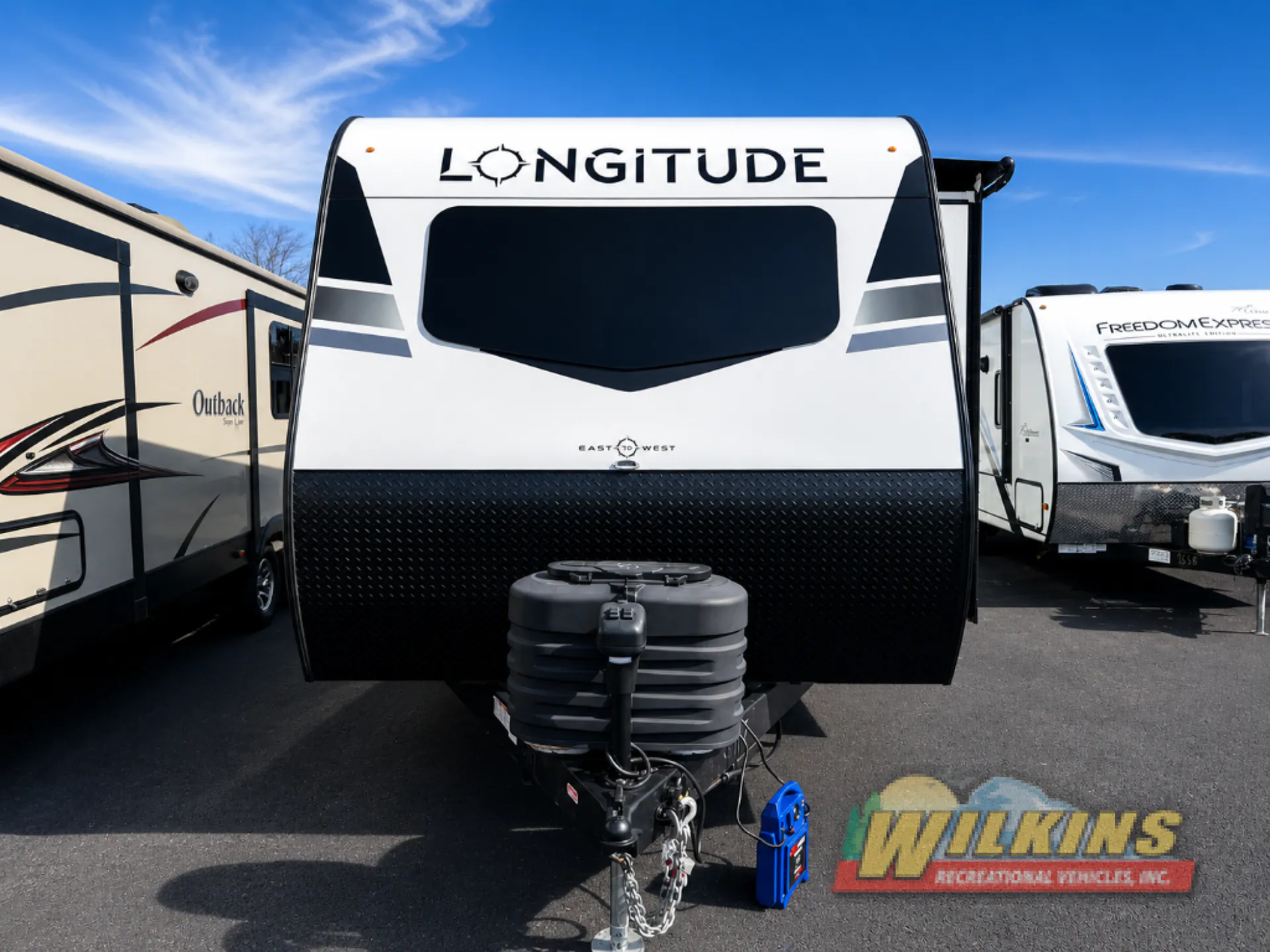 2024 East to West Longitude 310RL - Photo 3