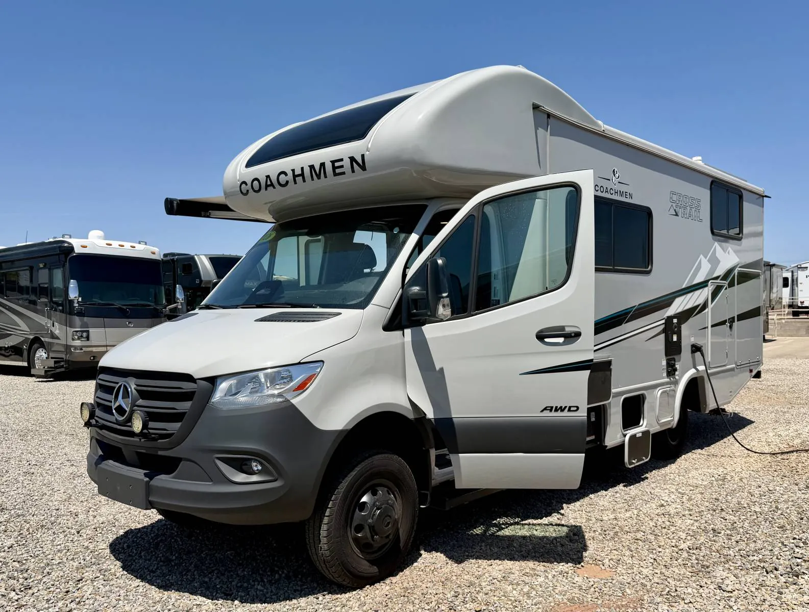 2026 Coachmen Cross Trail EV 26TB - Photo 3