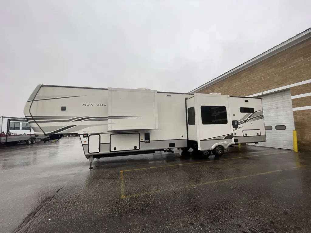 2023 Keystone Montana 3901RK, Photos photo 6