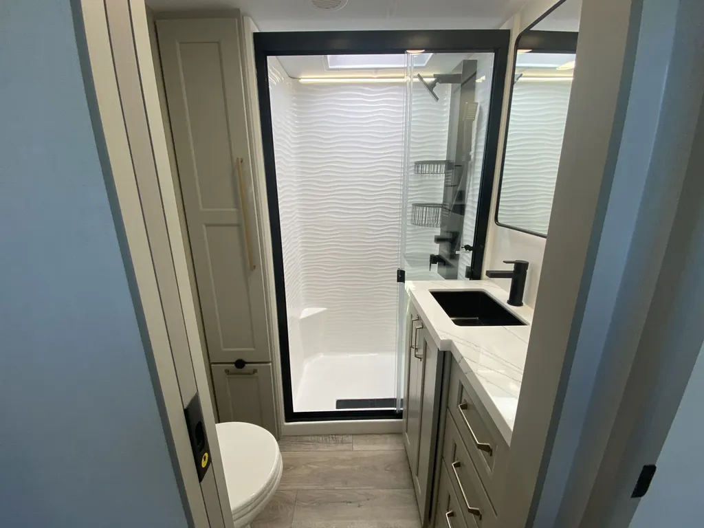 2026 Brinkley Model G 3970, Photos photo 42