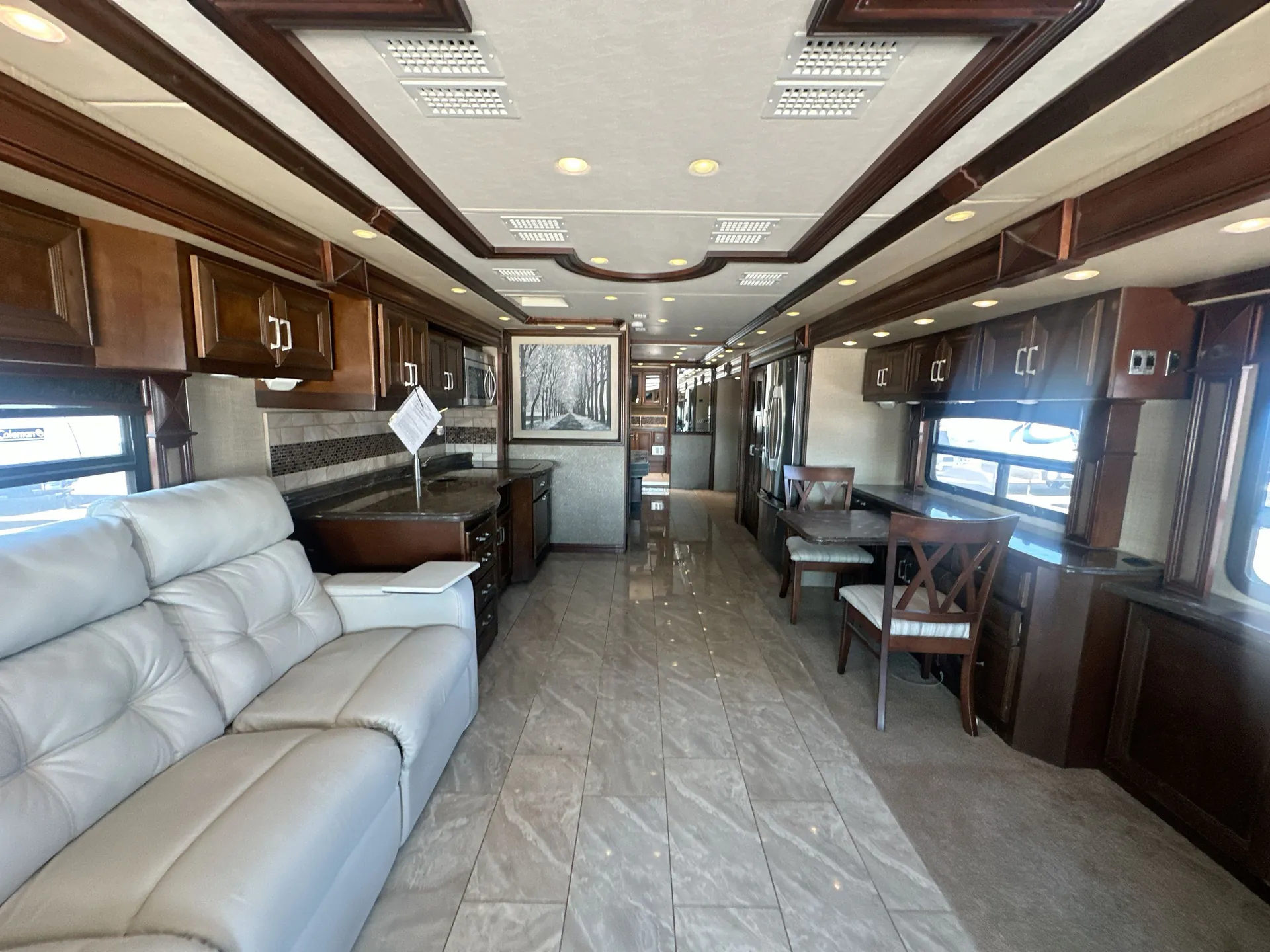 2015 American Coach American Revolution 42G — front