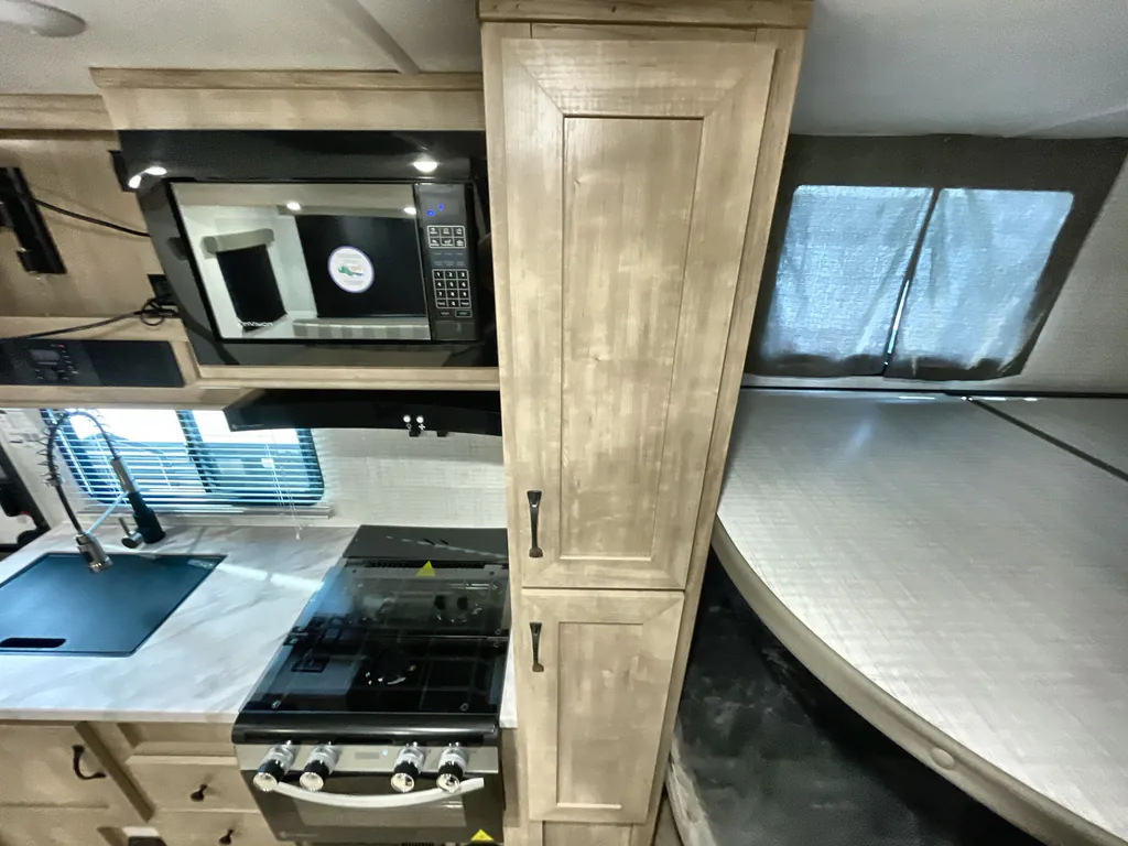 2025 Forest River Solaire 2085BHS, Photos photo 13
