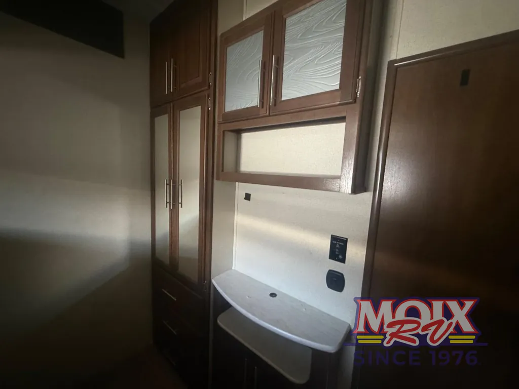 2019 Forest River Wildcat 383MB, Photos photo 19