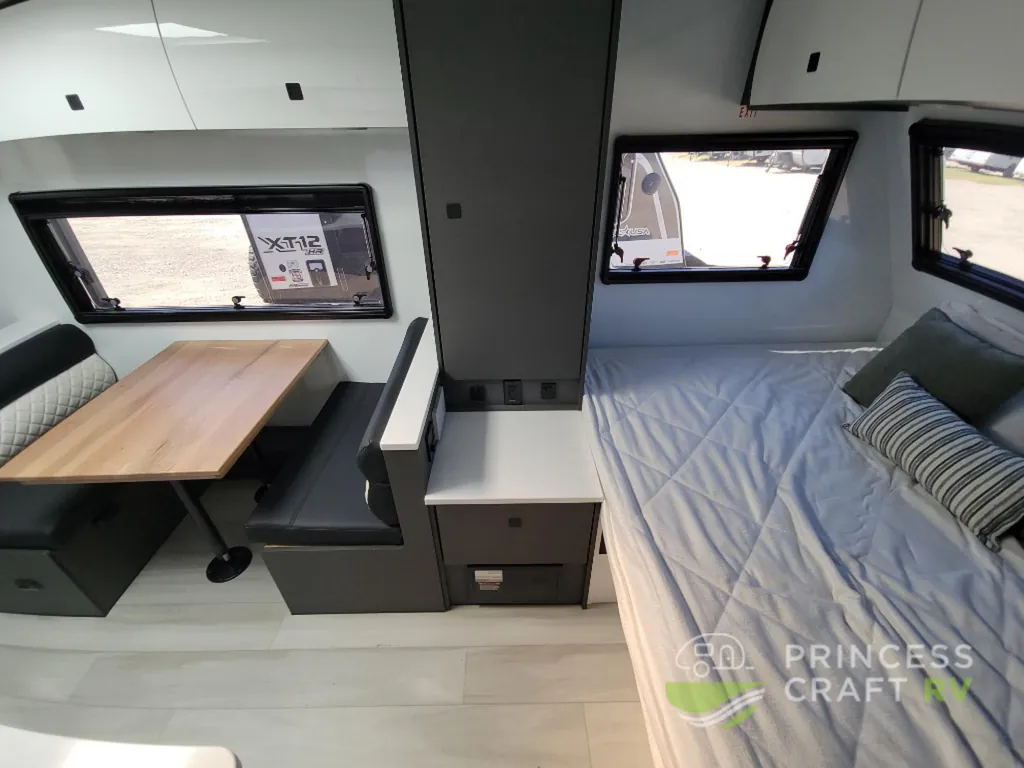 2027 Palomino Pause Reboot Edition 196, Photos photo 3