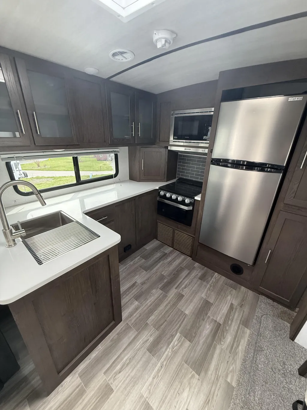 2019 Forest River Salem Hemisphere Lite 282RK, Photos photo 5