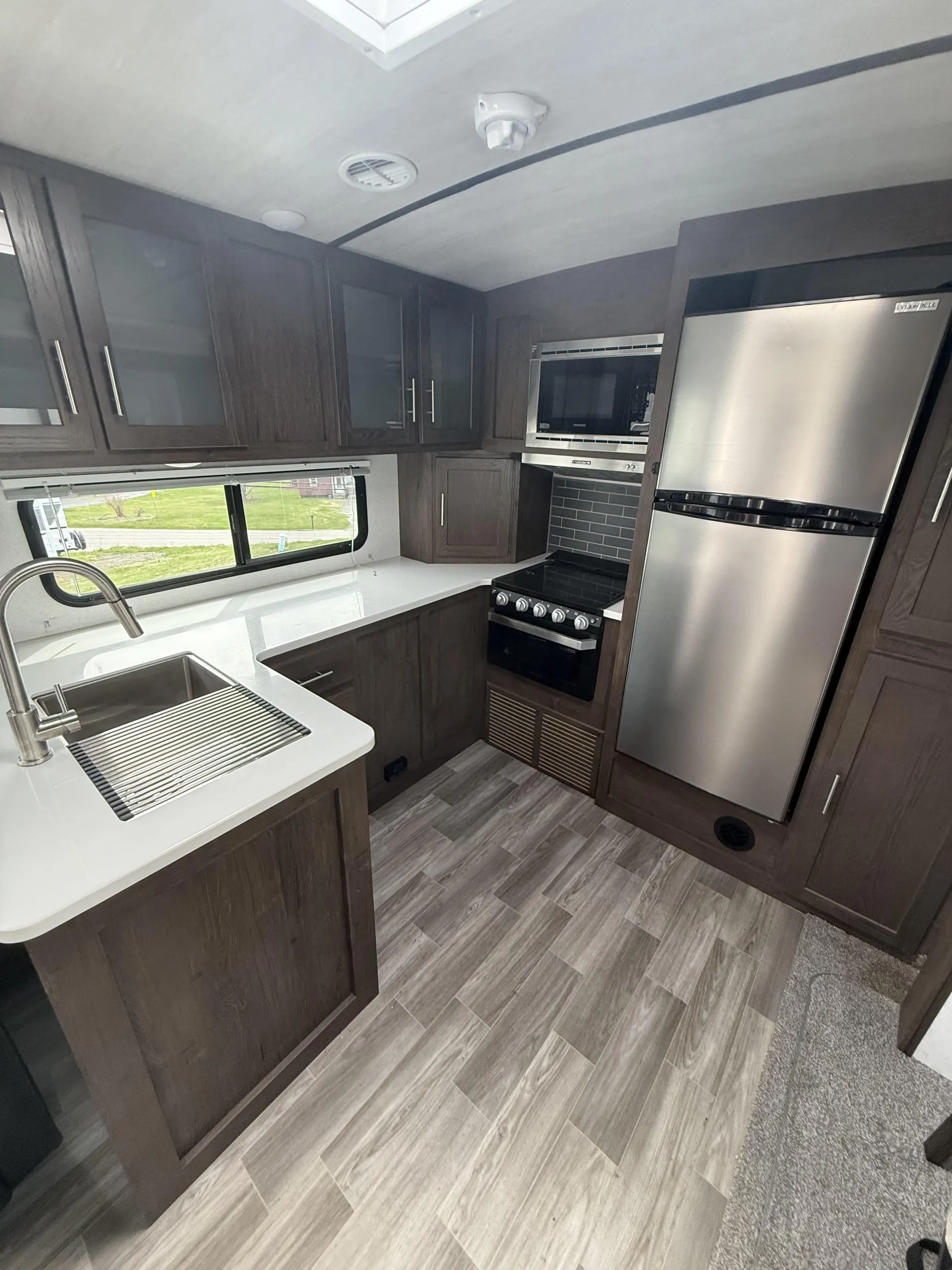 2019 Forest River Salem Hemisphere Lite 282RK — Photo 5