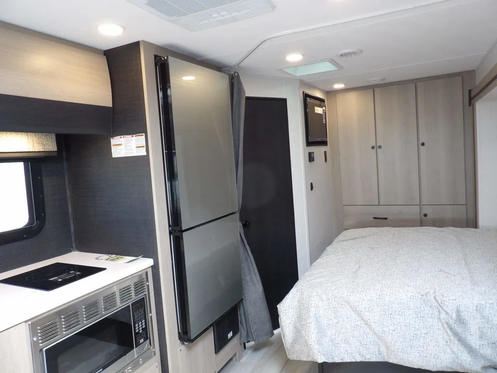 2024 Forest River Sunseeker 2400B, Photos photo 13