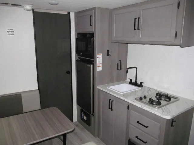 2025 Keystone Hideout 178RB, Photos photo 13