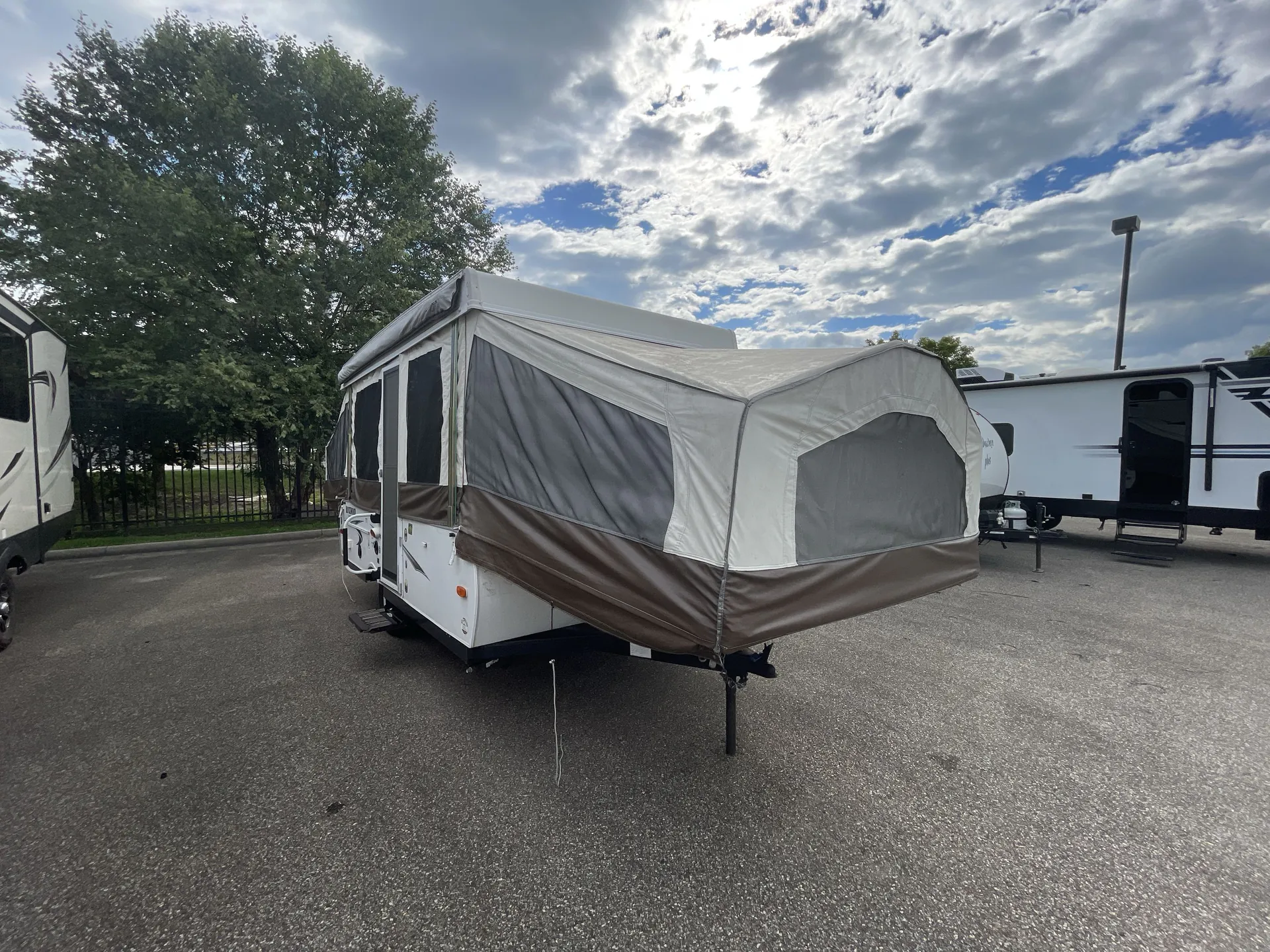 2014 Forest River Rockwood Freedom 2318G - Photo 2