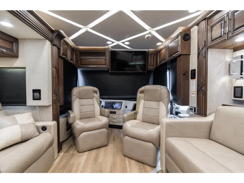 2023 Newmar Mountain Aire 4591 - Photo 4