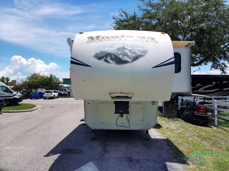 2012 Keystone RV Montana 290RLT - Photo 2